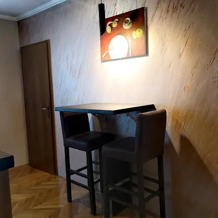 Apartman Villa Cacak דירה *
